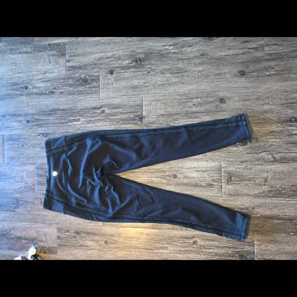 Lululemon luxtreme tight - Picture 3 of 4